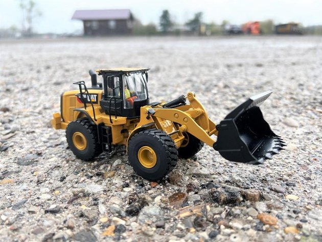 CAT 950M Wheel Loader 1:50 Scale Replica- Die Cast Metal