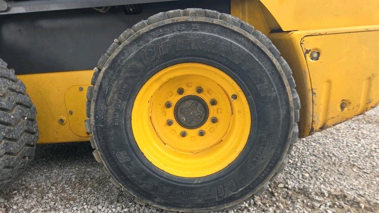 2012 New Holland L220 Skid Steer