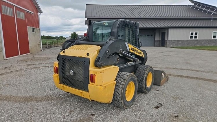 2012 New Holland L220 Skid Steer