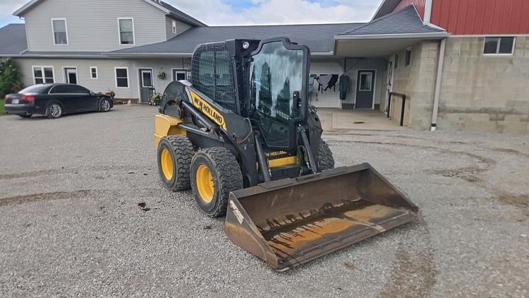 2012 New Holland L220 Skid Steer