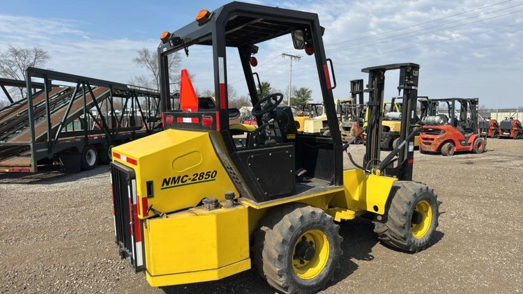 2018 NMC-2850 Articulating Forklift