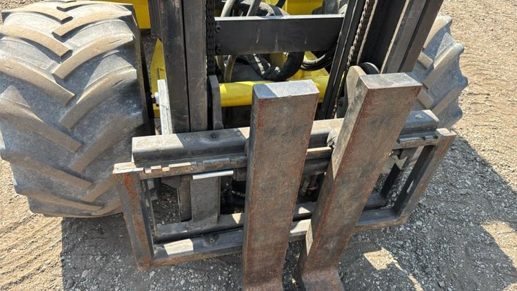 2018 NMC-2850 Articulating Forklift