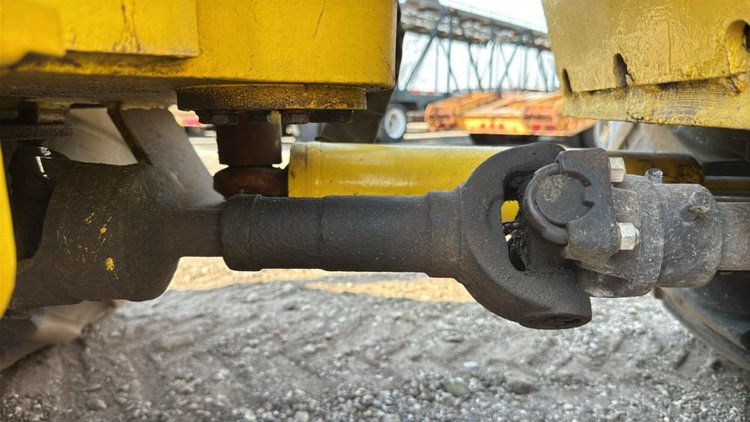 2018 NMC-2850 Articulating Forklift