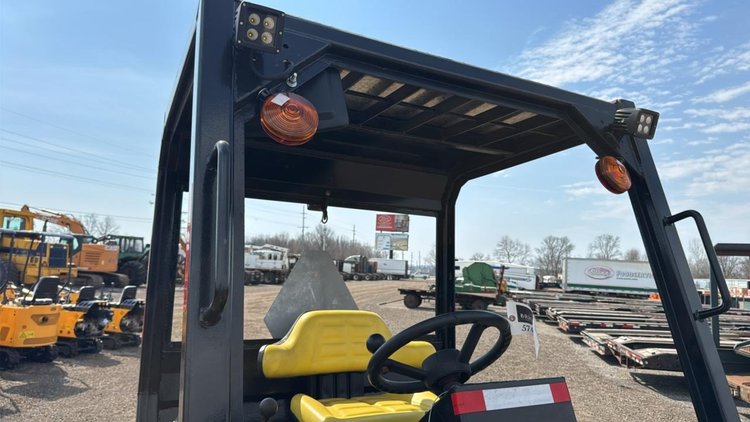 2018 NMC-2850 Articulating Forklift