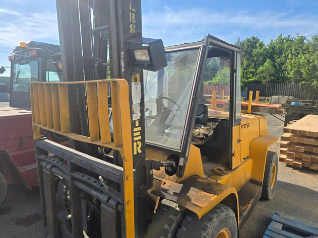 Hyster H155XL Forklift