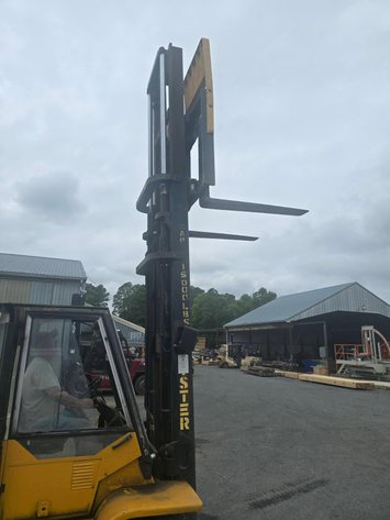Hyster H155XL Forklift