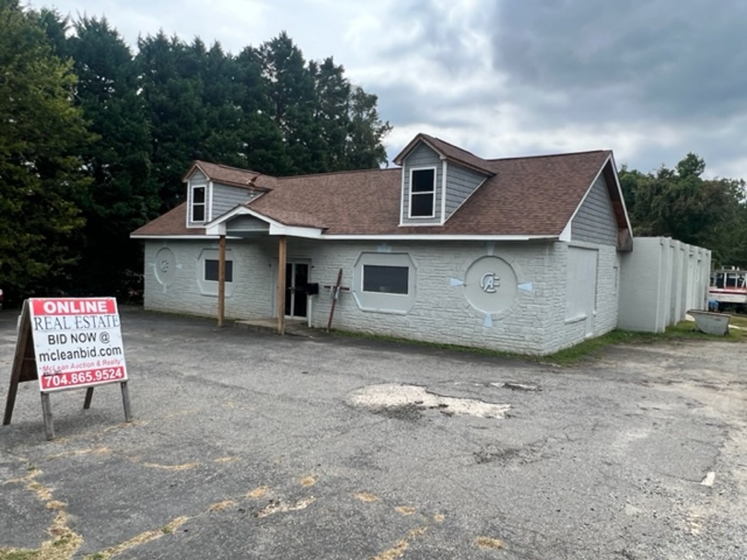 7212 Wilkinson Blvd., Belmont, NC-COMMERCIAL REAL ESTATE