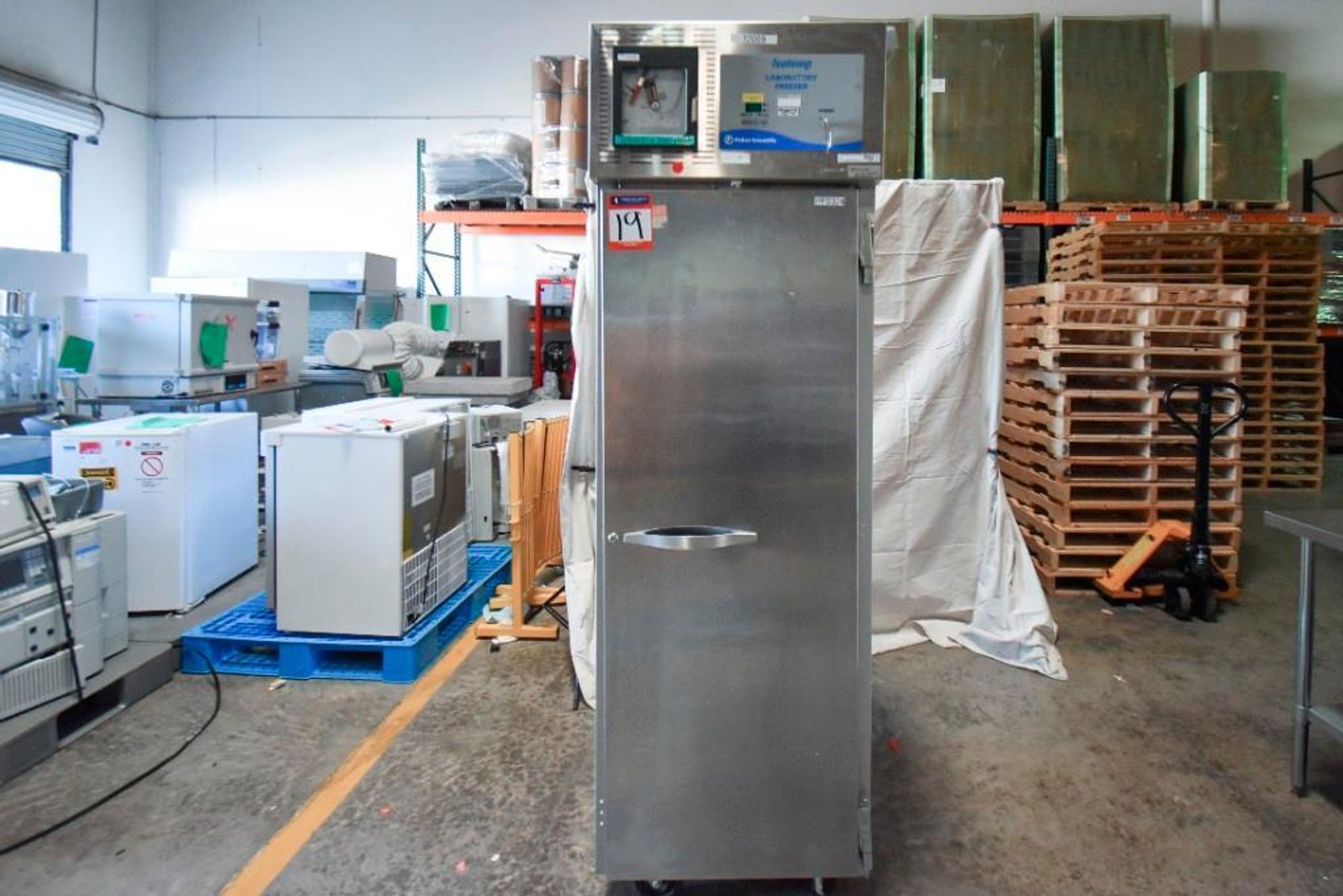 Image for MJK1788 Isotemp Labratories Freezer Fischer scientific (13–9 86–2 23F)