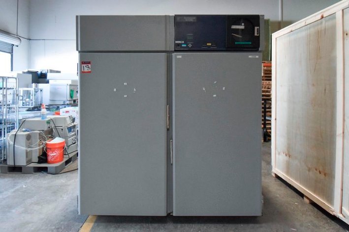 Image for MJK1787 Double Sided Environmental Specialties, Cryo-Refrigerator (ES2000 CDM – DW)