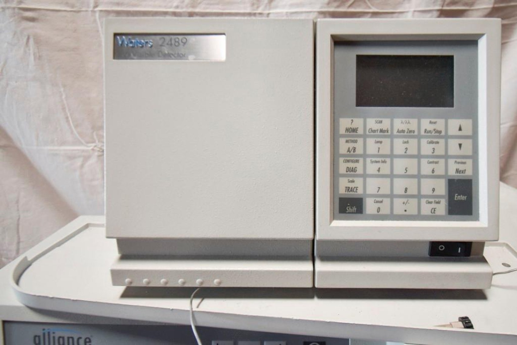 Image for ***SOLD*** MJK1777 Water HPLC System Waters 2695 Separation module