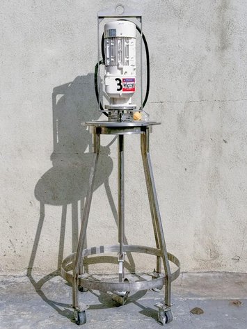 Image for MJK2281 Mixer with scoop-style mixing paddles