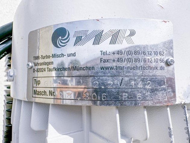 Image for MJK2282 Mixer with scoop-style mixing paddles