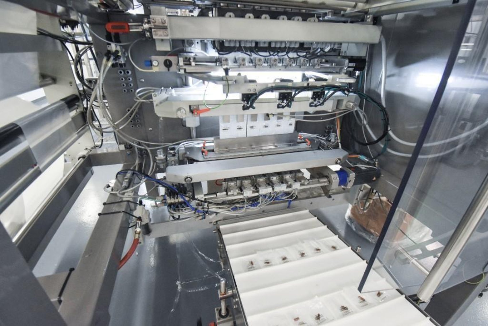 Image for ***SOLD*** MJK2307 Viking Masek Multi Lane SA600D Packet/Sachet Filling Line