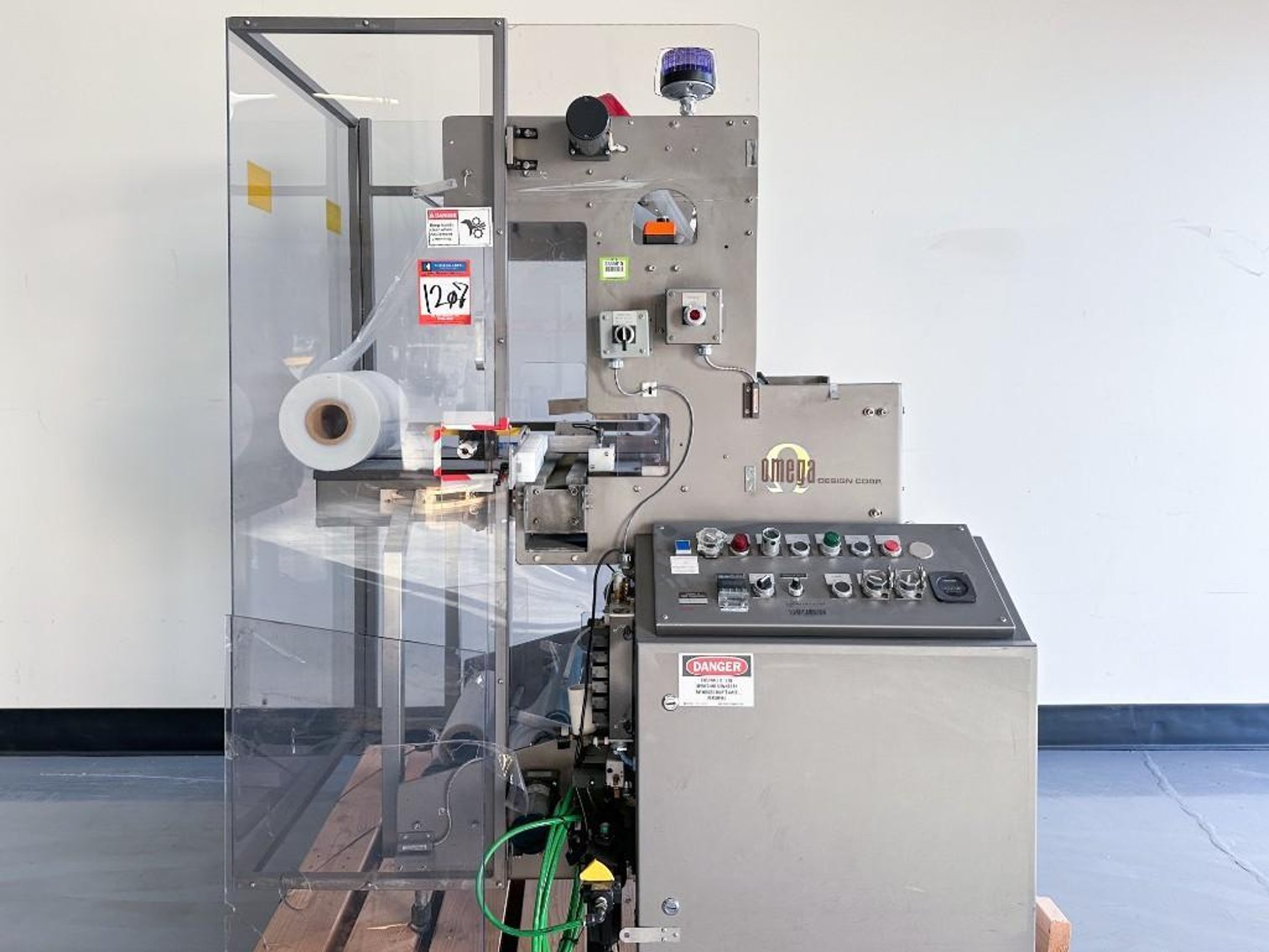 Image for MJK2362 Omega Design Corp Single Lane Shrink Bundler