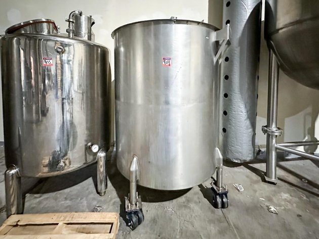 Image for MJK2503 560 Gallon Perma -San Stainless Steel Tanks