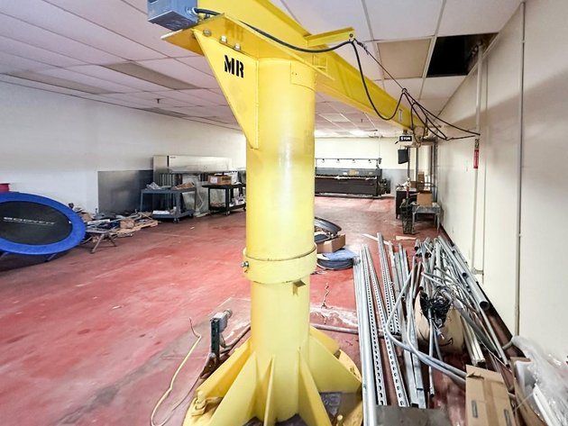 Image for MJK2523 1 Ton Crane with coffing hoist