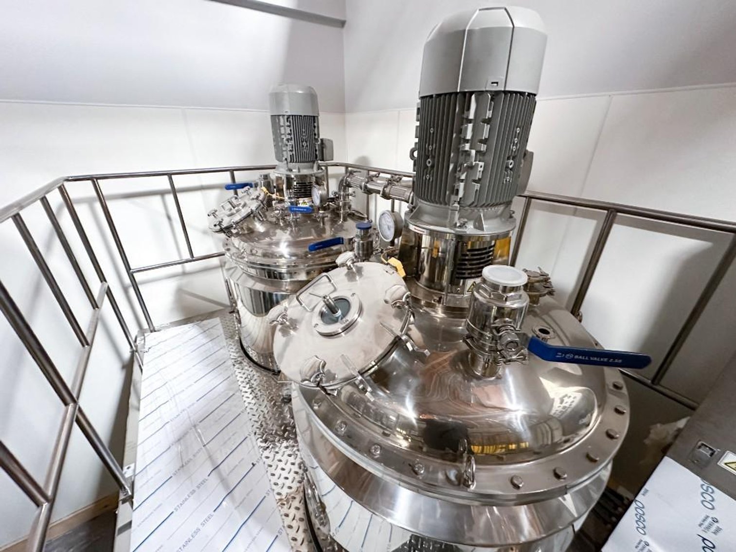 Image for MJK2572 NEW - SV3000 Sky Softgel Encapsulation Machine and Mixing Tanks Suite