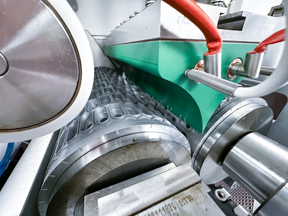 Image for MJK2589 PHARMAGEL HT120 COMPLETE SOFTGEL ENCAPSULATION & TUMBLE DRYING SYSTEM – MULTIPLE TOOLING SETS