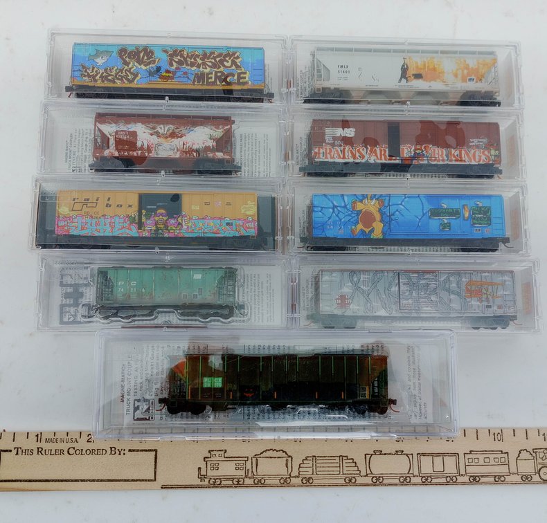 MICRO-TRAINS N SCALE GRAFFITI & WEATHERED BOXCARS & HOPPERS, 9 OBS  INV 263331562