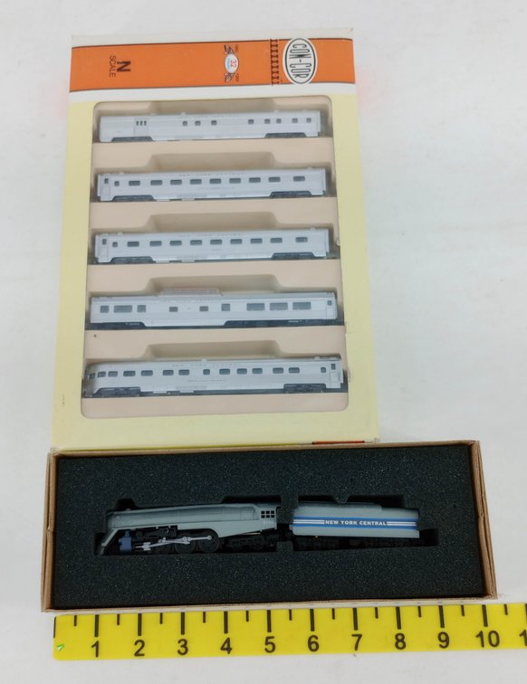 CON-COR N SCALE NYC J3A 4-6-4 STEAM LOCOMOTIVE & 5 CAR STREAMLINE PASSENGER SET, 2 OBS  INV 263331767
