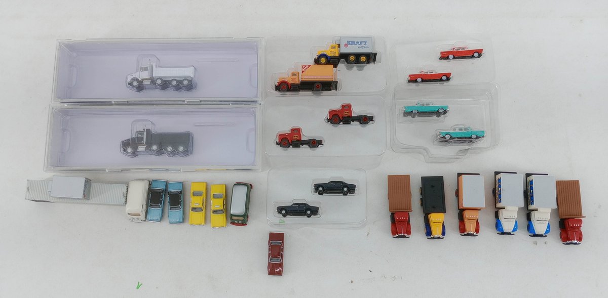 TRAINWORX N SCALE KENWORTH T800 DUMP TRUCKS & ASSORTED VEHICLES, SOME OBS  INV 263331790