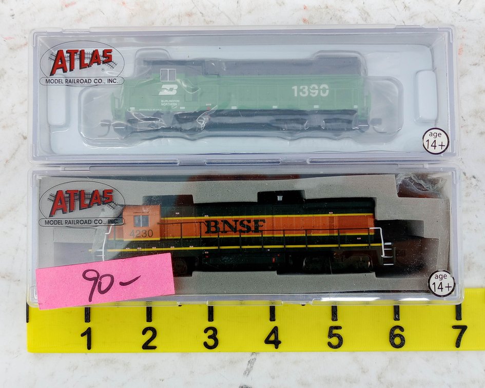 2 ATLAS N GAUGE BURLINGTON NORTHERN GP15-1 & BNSF B23-7 LOCOMOTIVES, 2 OBS  INV 263331796