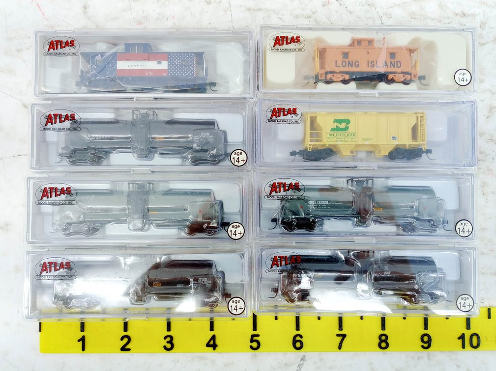 ASSORTED ATLAS N SCALE TANK CARS, CABOOSES & HOPPER, 8 OBS  INV 263331799