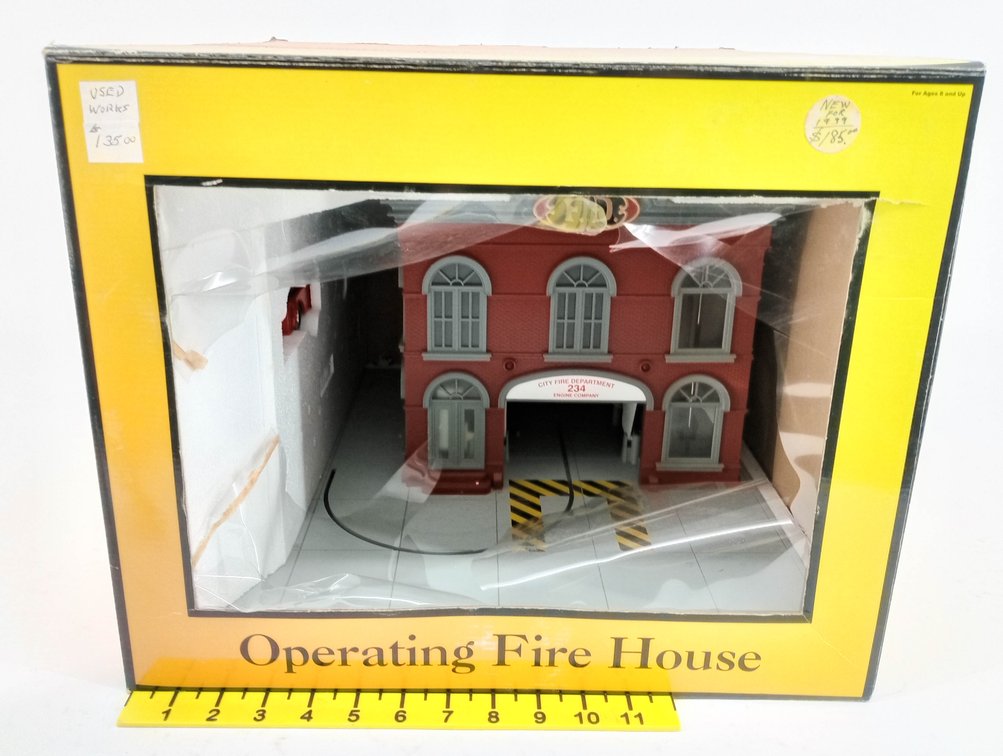 RAIL KING O GAUGE 30-9102 CITY FIRE DEPARTMENT 234 OPERATING FIRE HOUSE, OB  INV 263390002
