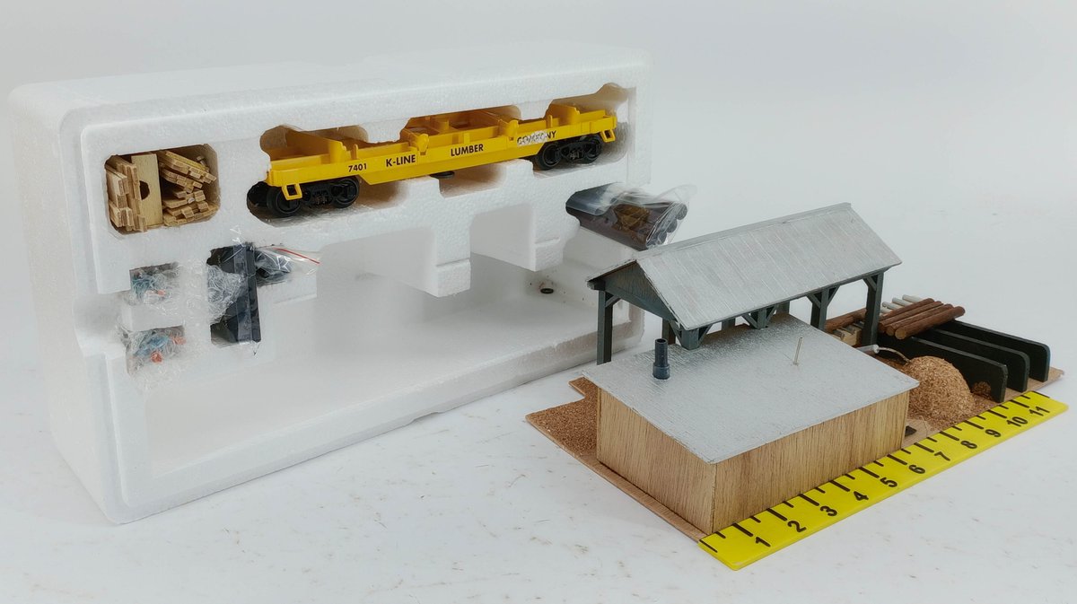 K-LINE OPERATING SAWMILL O/O-27 SCALE W/ 7401 LUMBER FLATCAR, OB  INV 263390019