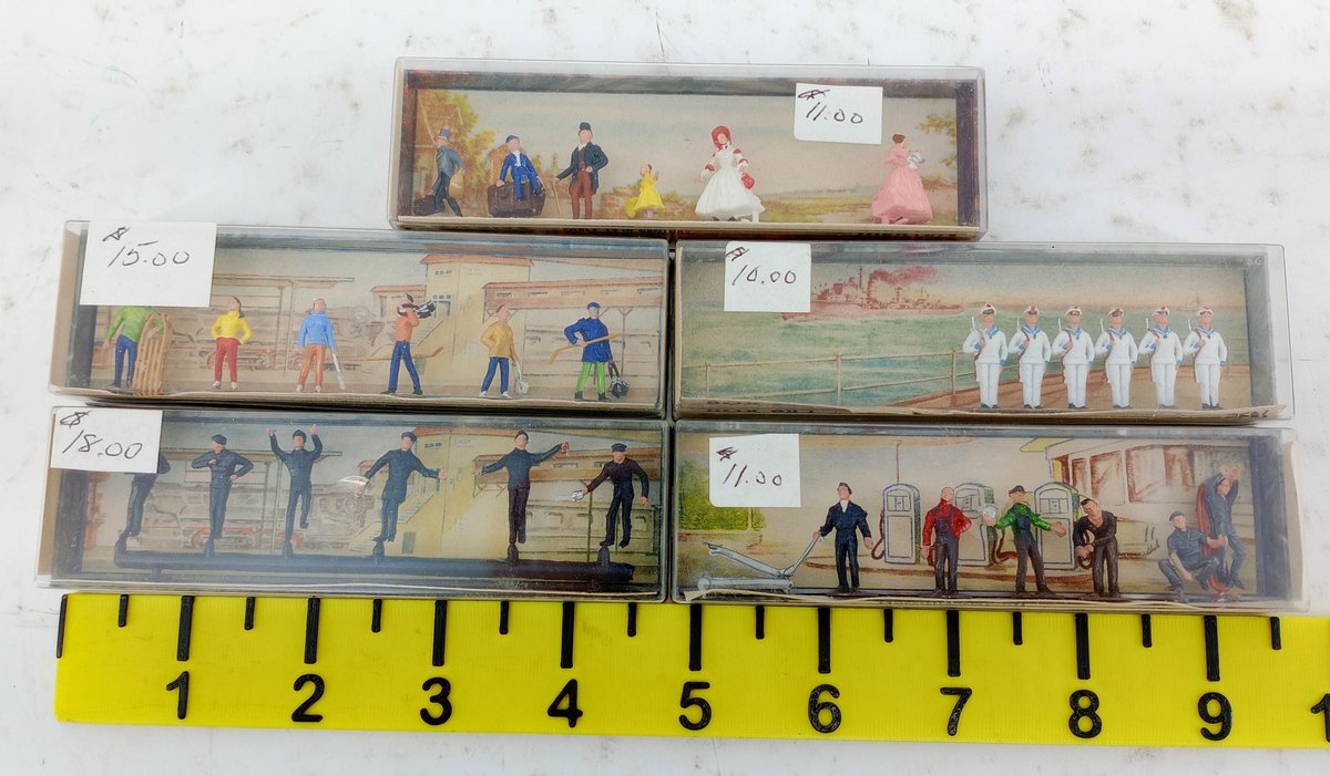 5 MERTEN HO SCALE MINIATURE FIGURE SETS, 5 OBS  INV 263390106