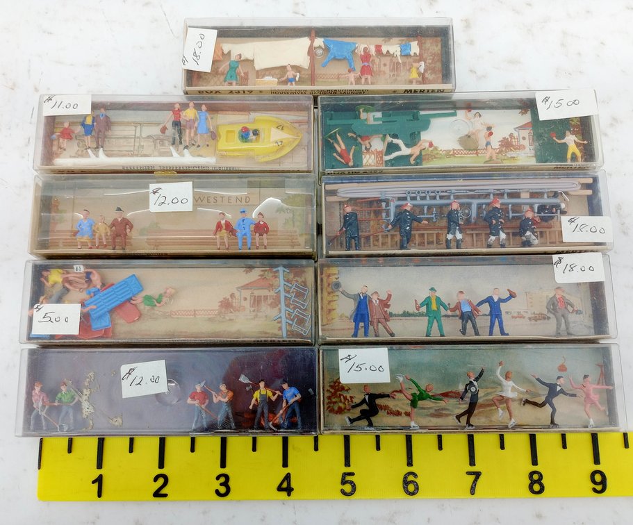 MERTEN HO GAUGE ASSORTED MINIATURE FIGURE SETS, SOME OBS  INV 263390108