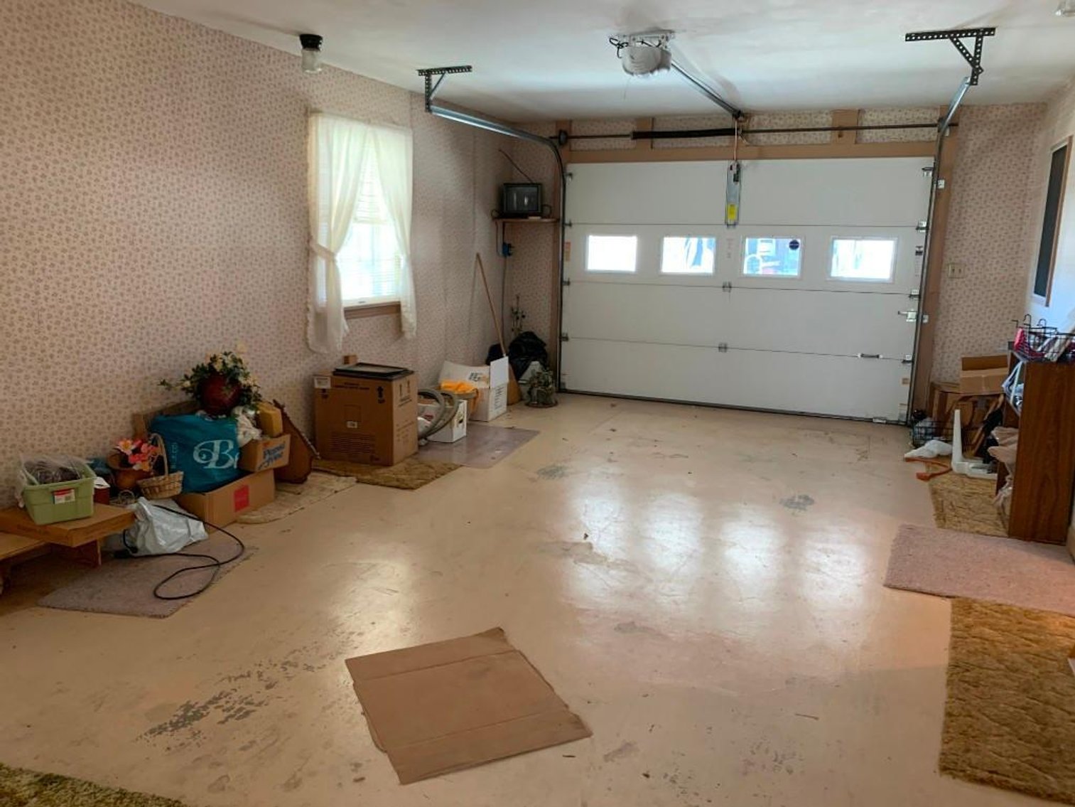 Image for Wholesale Estate Clean Out