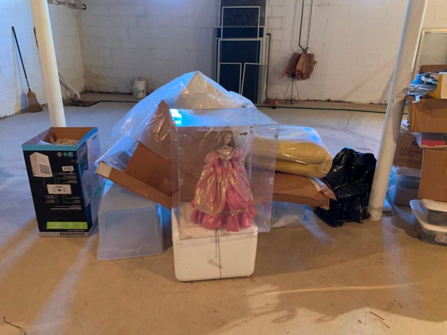 Image for Wholesale Estate Clean Out