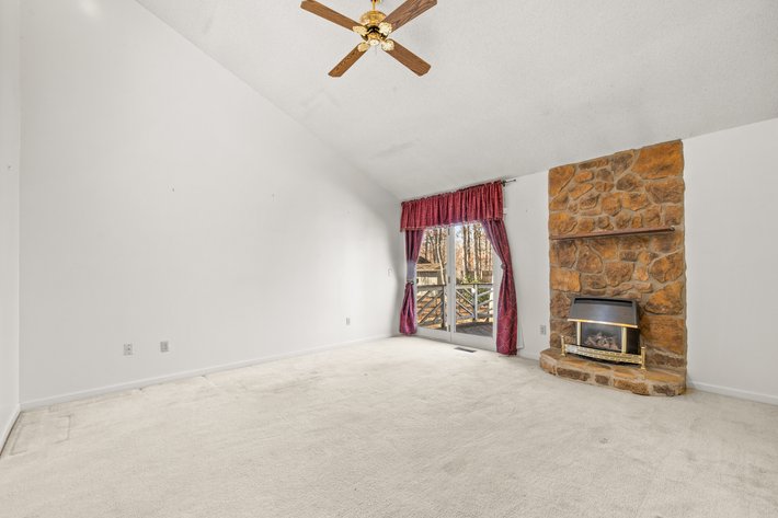 Image for Stuarts Draft Real Estate Auction