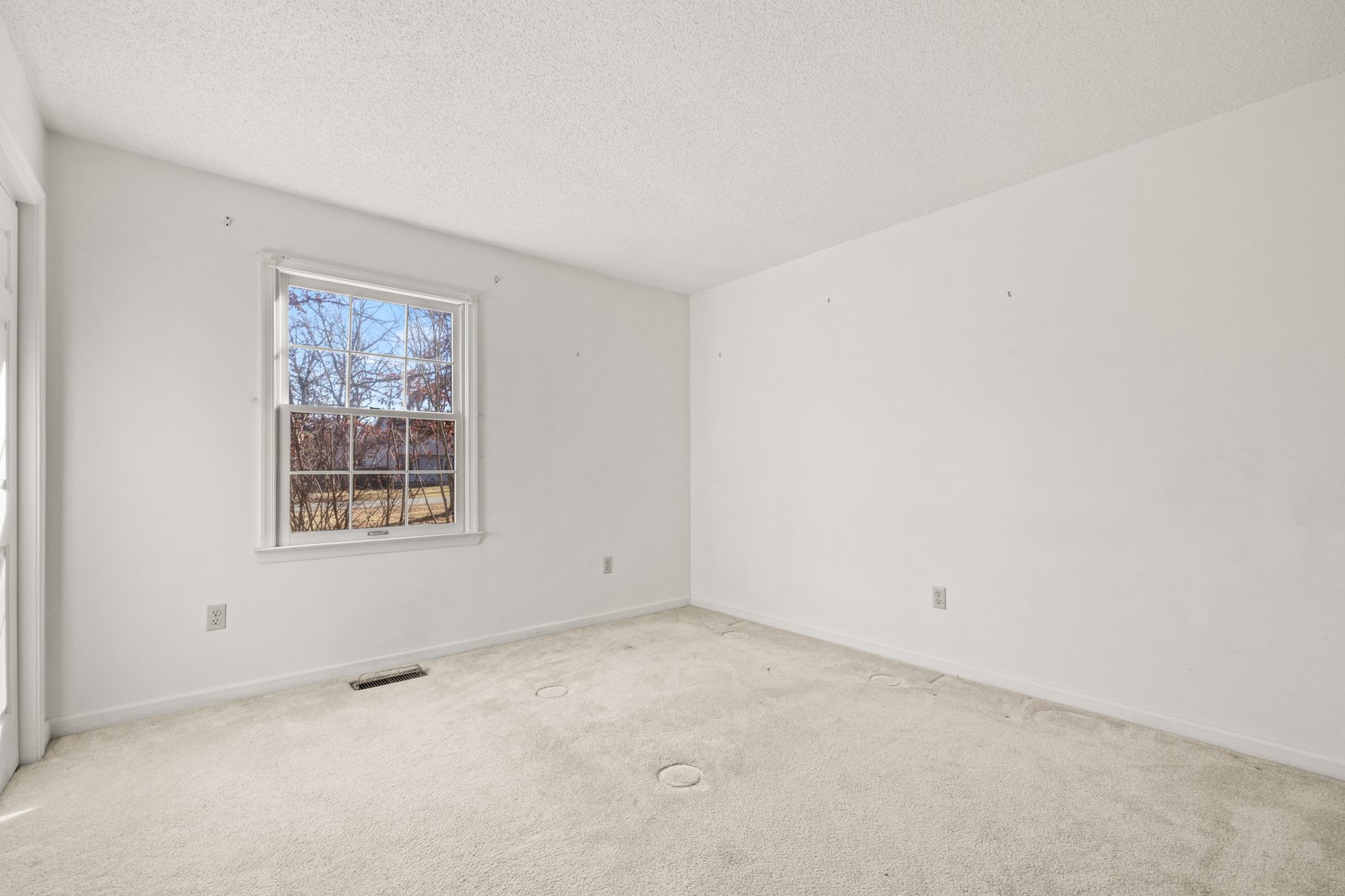 Image for Stuarts Draft Real Estate Auction
