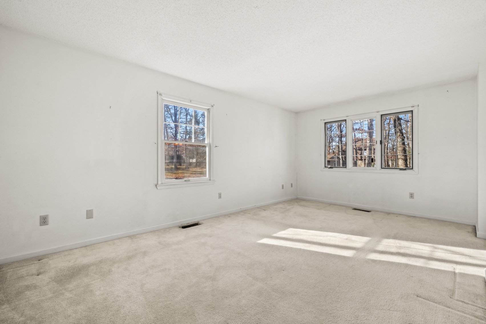 Image for Stuarts Draft Real Estate Auction