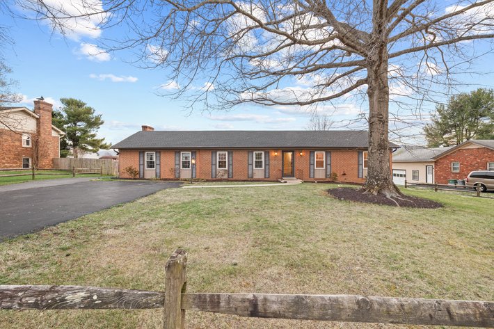 Image for Stuarts Draft Real Estate Auction