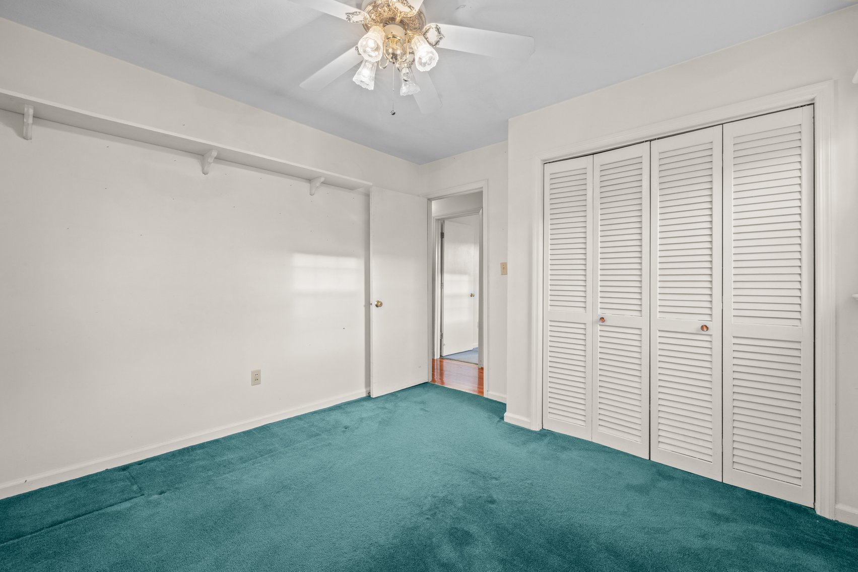 Image for Stuarts Draft Real Estate Auction