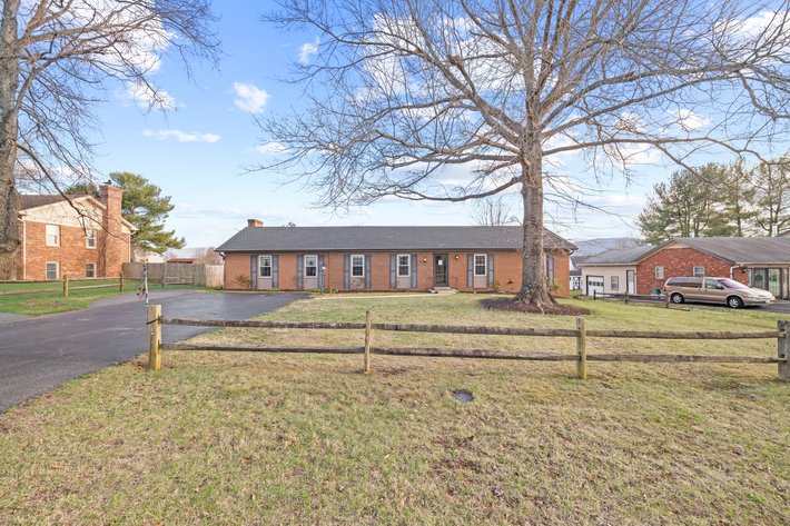 Image for Stuarts Draft Real Estate Auction