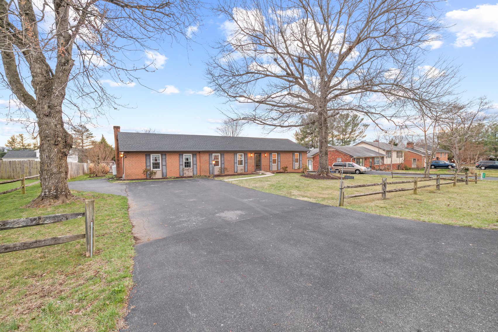 Image for Stuarts Draft Real Estate Auction