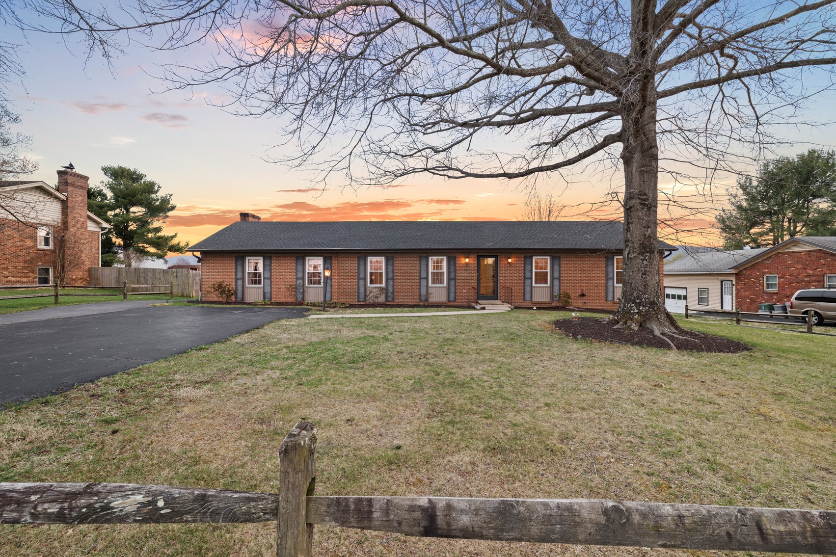 Image for Stuarts Draft Real Estate Auction