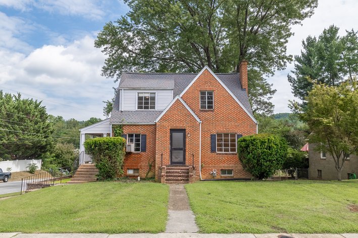 Image for Waynesboro Real Estate Auction