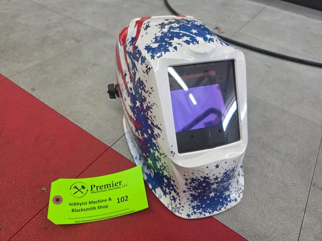 Image for Viking/Lincoln Electric Auto Tinting Welding Helmet.