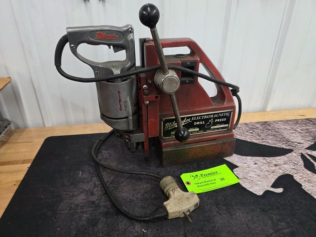 Image for Milwaukee Cat. No. 4200 Mag Base Drill.