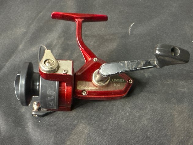 Image for 3 Fishing Reels