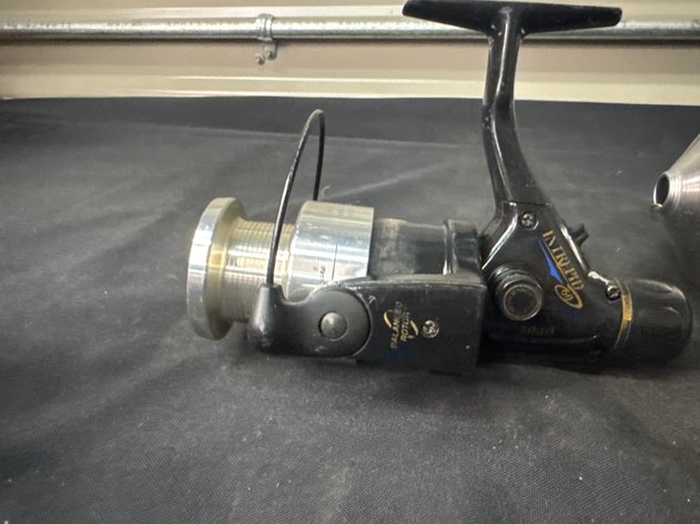 Image for 2 Fishing Reels