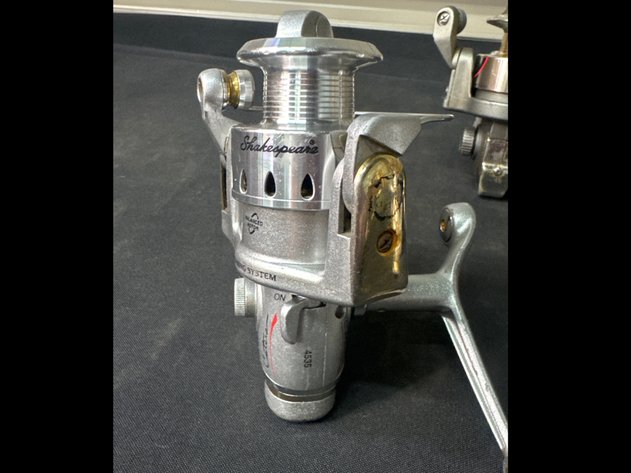 Image for 3 Fishing Reels