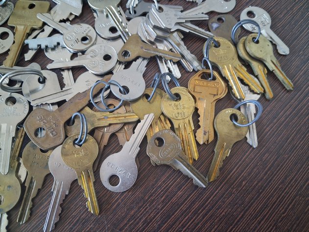 Image for Huge Mystery Key Lot
