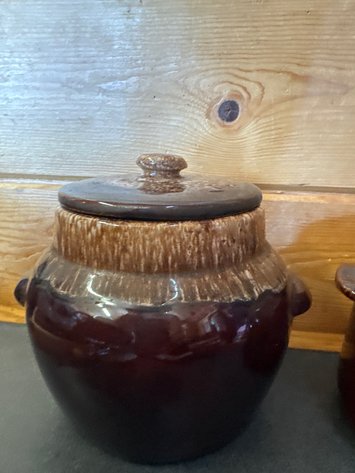 Image for 2 crocks w/lids