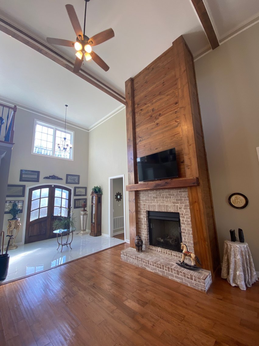 Image for Living Estate Auction-2108 Spindletop Drive, Murray, KY